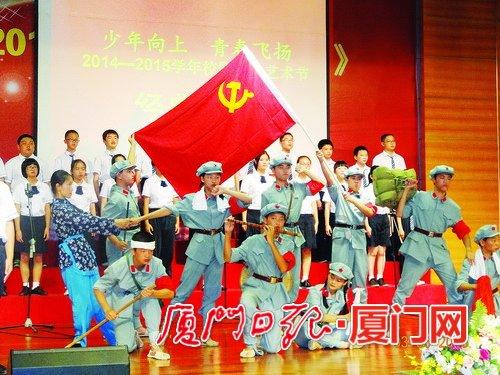救援受困的小野猫